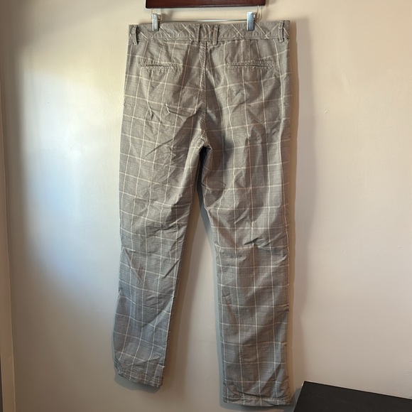 Grey Plais Travis Mathew Pants Size 38 - Picture 9 of 13